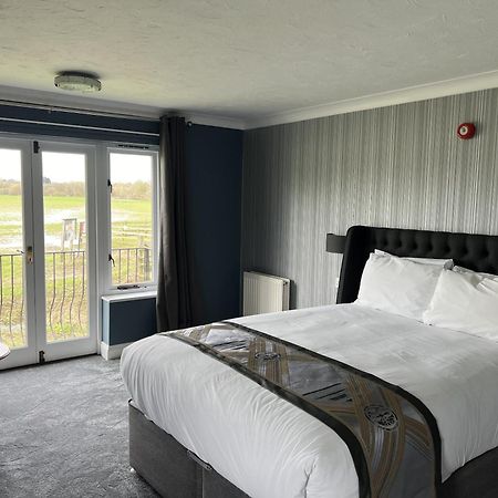 Dolphin Hotel Cambridge St Ives  Dış mekan fotoğraf