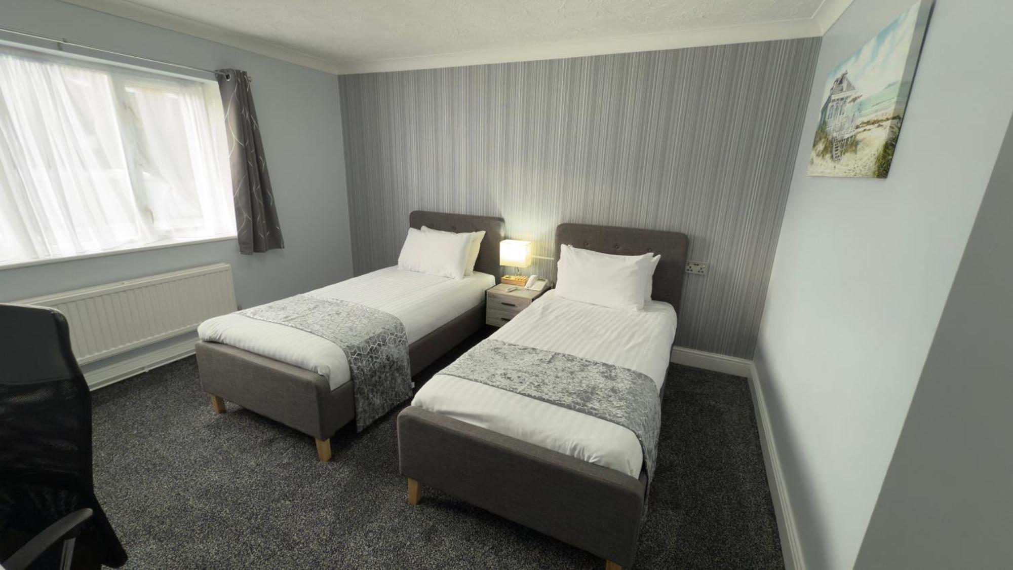 Dolphin Hotel Cambridge St Ives  Dış mekan fotoğraf
